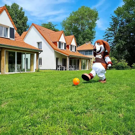 Spacious With A Garden, At 800 M From The Sea Vila